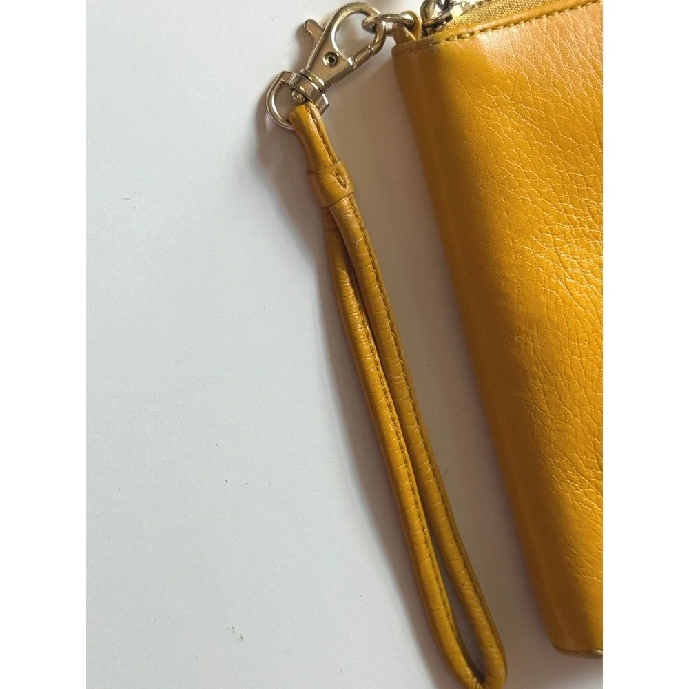 Tory Burch Miller Zip Continental Wallet Yellow Leather Wristlet Preppy Luxury‎